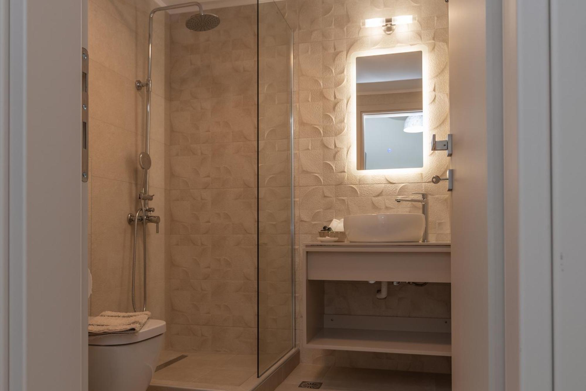 Gemma Apartments Palaiochora Bagian luar foto